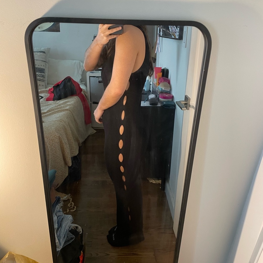 Zara Ribbed Cutout Dress - Picture 3 of 5